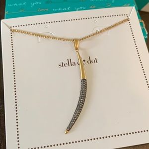 Stella & Dot New Moon Necklace